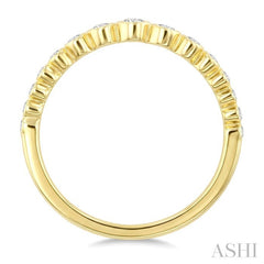 1/3 Ctw Bezel Set Round Cut Diamond Wave Fashion Ring in 14K Yellow Gold