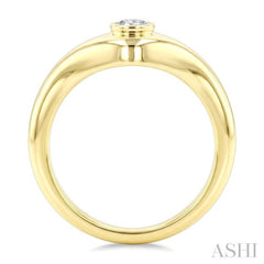 1/5 Ctw Round Cut Golden Glow Diamond Fashion Signet Ring in 10K Yellow Gold