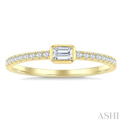 1/3 Ctw Bezel Set Emerald and Round Cut Diamond Luna Bezel Fashion Ring in 14K Yellow Gold