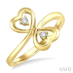 1/20 Ctw Round Cut Dual Heart Diamond Ring in 14K Yellow Gold
