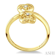 1/20 ctw Round Cut Dual Heart Diamond Ring in 14K Yellow Gold