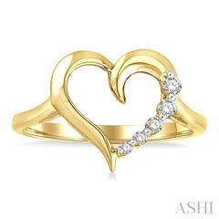 1/10 Ctw Round Cut Diamond Journey Heart Ring in 14K Yellow Gold
