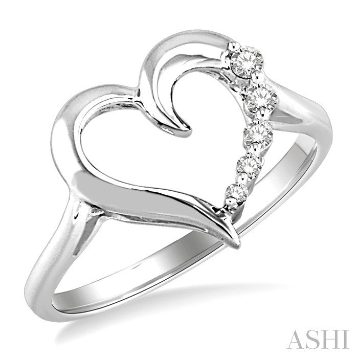 1/10 Ctw Round Cut Diamond Journey Heart Ring in 10K White Gold