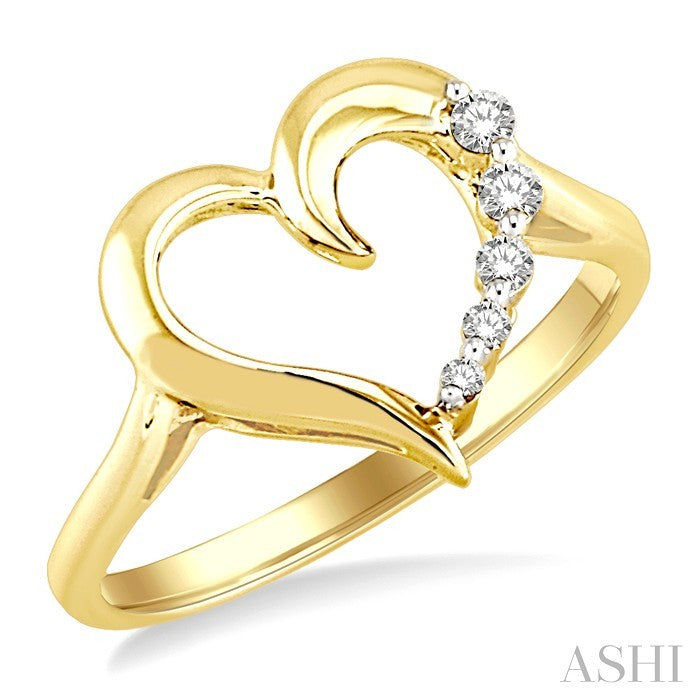 1/10 Ctw Round Cut Diamond Journey Heart Ring in 10K Yellow Gold