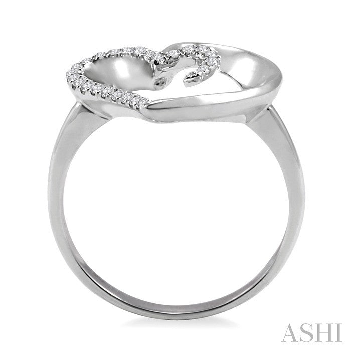 1/10 Ctw Round Cut Diamond Heart Shape Ring in 14K White Gold