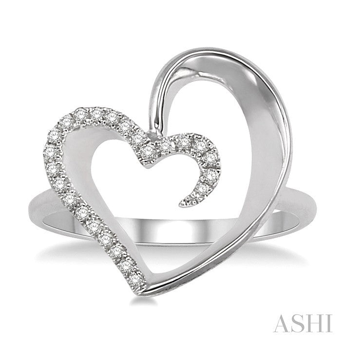 1/10 Ctw Round Cut Diamond Heart Shape Ring in 10K White Gold