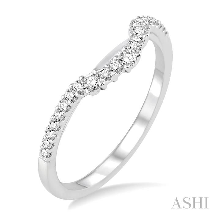 1/5 Ctw Round Cut Diamond Wedding Band in 14K White Gold