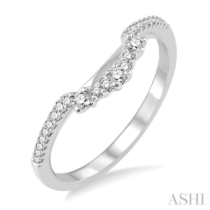 1/5 Ctw Round Cut Diamond Wedding Band in 14K White Gold