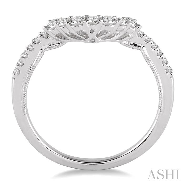 1/3 Ctw Round Cut Diamond Wedding Band in 14K White Gold