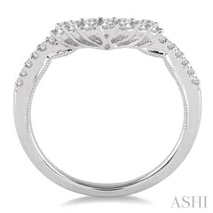 1/3 Ctw Round Cut Diamond Wedding Band in 14K White Gold