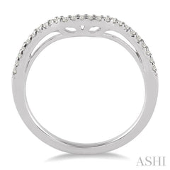 1/6 Ctw Round Cut Diamond Wedding Band in Platinum