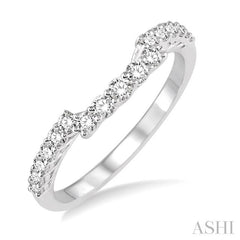 1/2 Ctw Round Cut Diamond Wedding Band in 14K White Gold