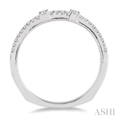 1/6 Ctw Round Cut Diamond Wedding Band in Platinum