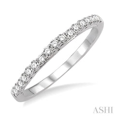 1/4 Ctw Round Cut Diamond Wedding Band in 14K White Gold