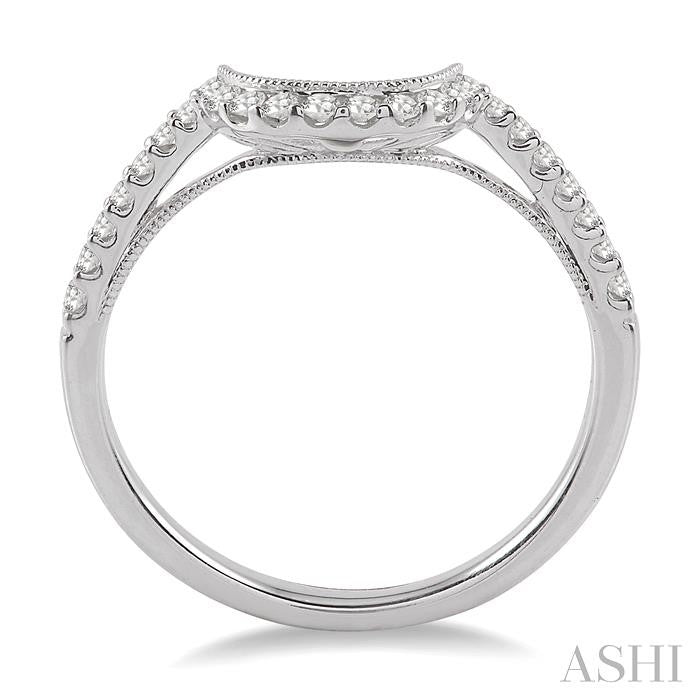 1/5 Ctw Round Cut Diamond Wedding Band in 14K White Gold