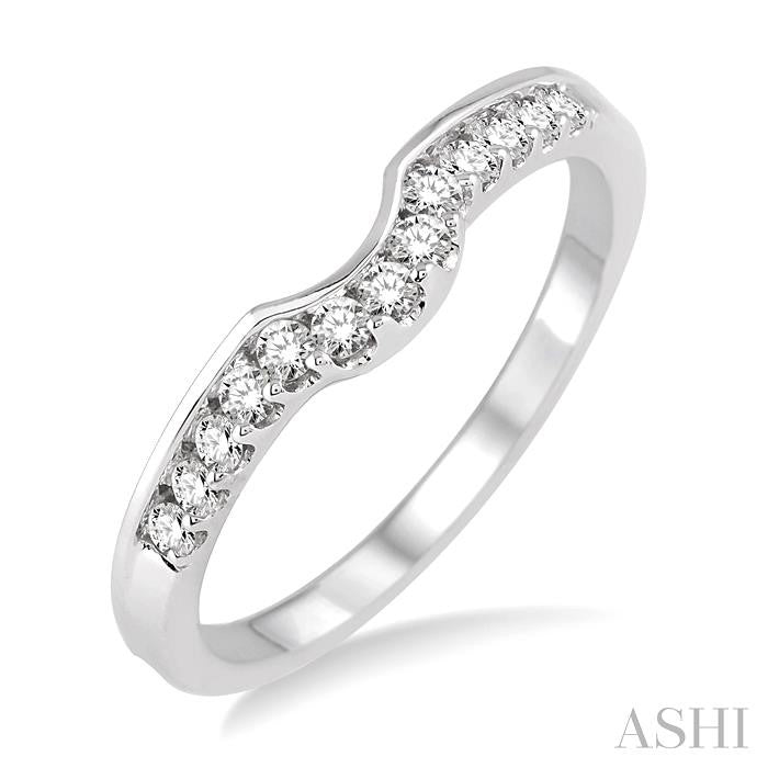 1/4 Ctw Round Cut Diamond Wedding Band in 14K White Gold