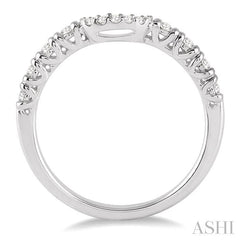1/6 Ctw Round Cut Diamond Wedding Band in 14K White Gold