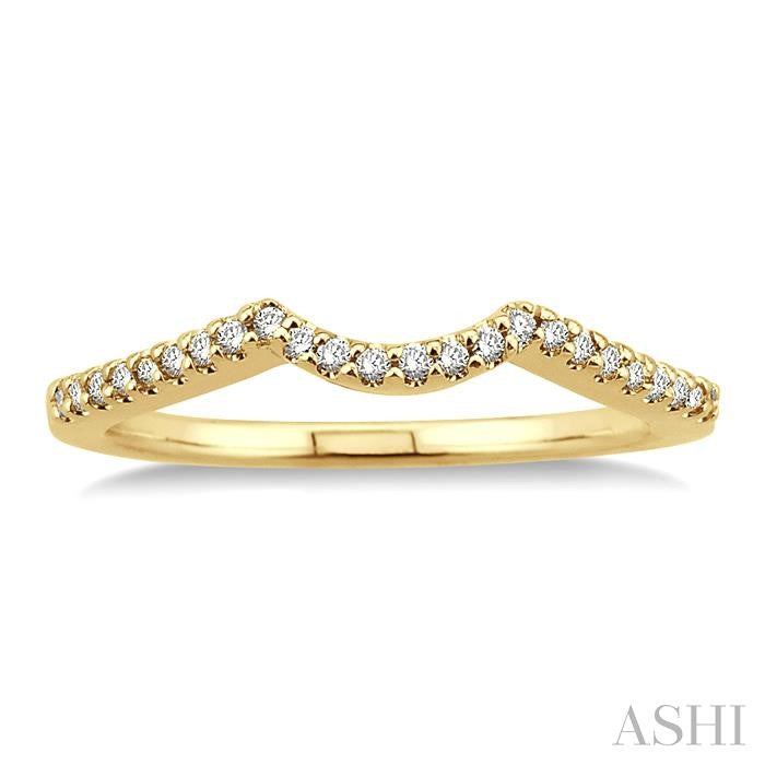 1/8 Ctw Round Cut Diamond Wedding Band in 14K Yellow Gold