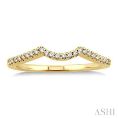 1/8 Ctw Round Cut Diamond Wedding Band in 14K Yellow Gold