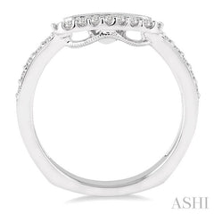 1/4 Ctw Round Cut Diamond Wedding Band in 14K White Gold