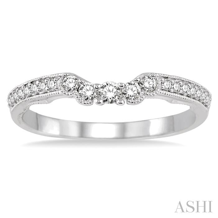 1/4 Ctw Round Cut Diamond Wedding Band in 14K White Gold