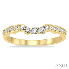 1/4 Ctw Round Cut Diamond Wedding Band in 14K Yellow Gold