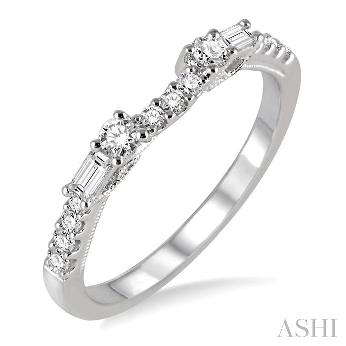 1/3 Ctw Round Cut Diamond Wedding Band in 14K White Gold