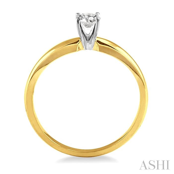 1/5 Ctw Round Cut Diamond Solitaire Ring in 14K Yellow Gold