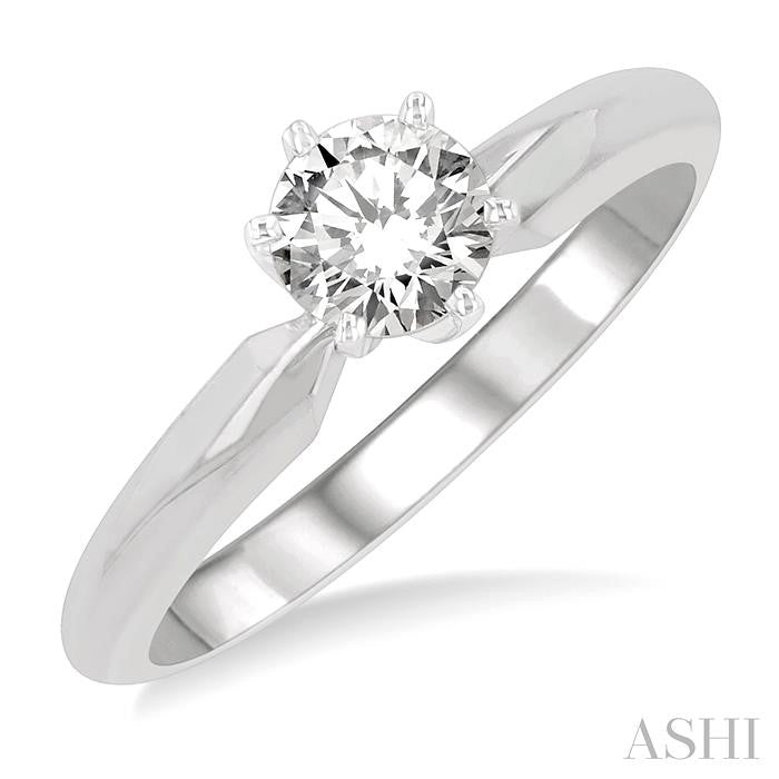1/2 Ctw Round Cut Diamond Solitaire Ring in 14K White Gold