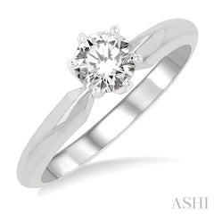 1/2 Ctw Round Cut Diamond Solitaire Ring in 14K White Gold