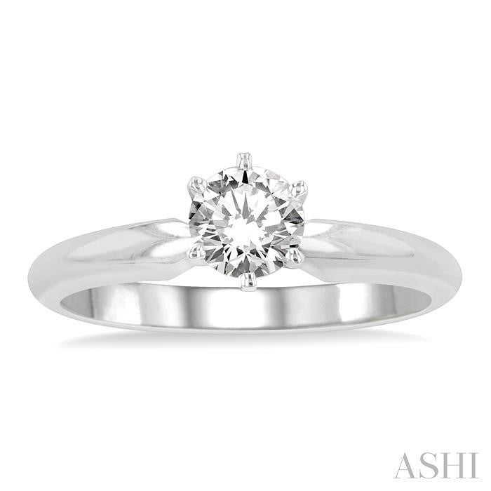 1/2 Ctw Round Cut Diamond Solitaire Ring in 14K White Gold