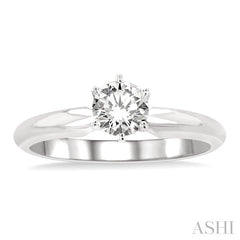 1/2 Ctw Round Cut Diamond Solitaire Ring in 14K White Gold
