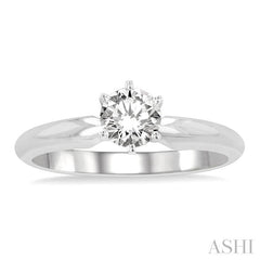 1/2 Ctw Round Cut Diamond Solitaire Ring in 14K White Gold