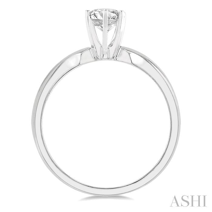 1/2 Ctw Round Cut Diamond Solitaire Ring in 14K White Gold