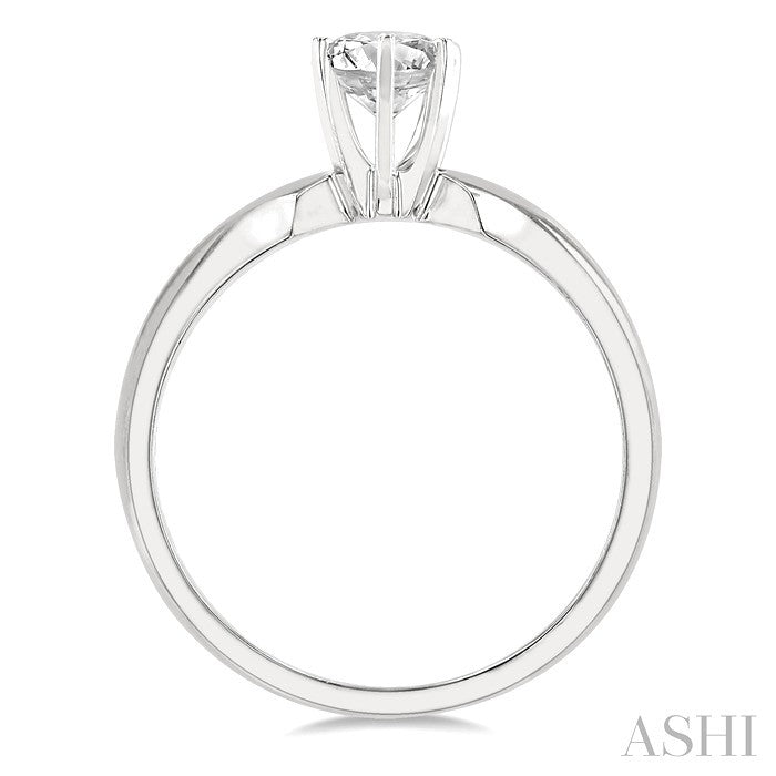 1/2 Ctw Round Cut Diamond Solitaire Ring in 14K White Gold