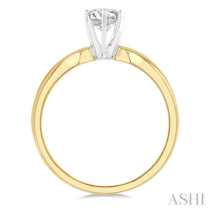 1/2 Ctw Round Cut Diamond Solitaire Ring in 14K Yellow Gold