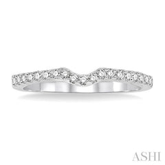 1/4 Ctw Round Cut Diamond Wedding Band in 14K White Gold