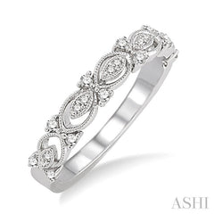 1/6 Ctw Round Cut Diamond Wedding Band in 14K White Gold