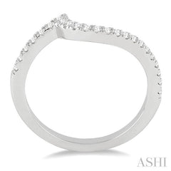 1/5 Ctw Round Cut Diamond Wedding Band in 14K White Gold