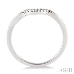 1/20 Ctw Round Cut Diamond Wedding Band in 14K White Gold