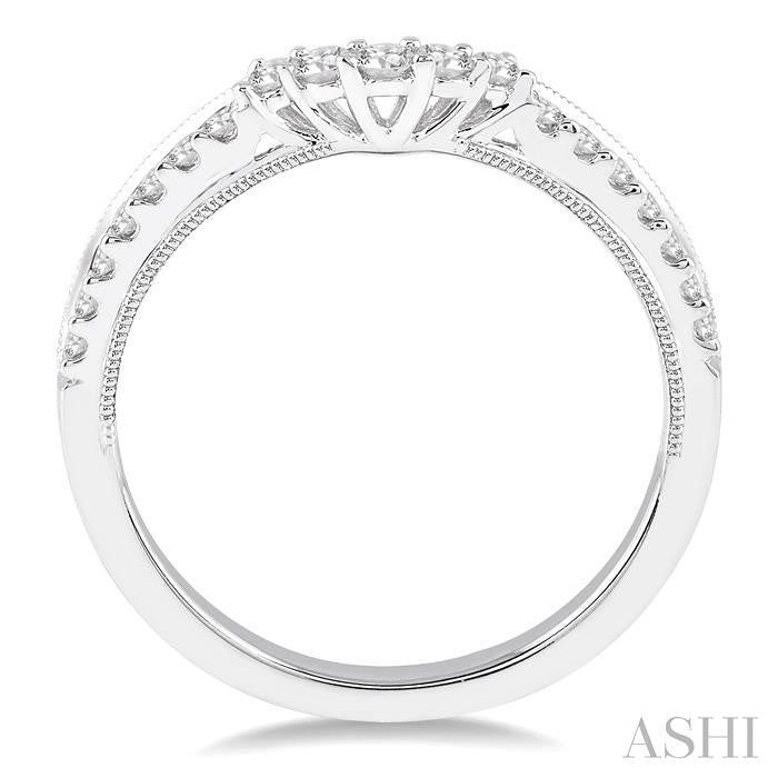 1/3 Ctw Round Cut Diamond Wedding Band in 14K White Gold