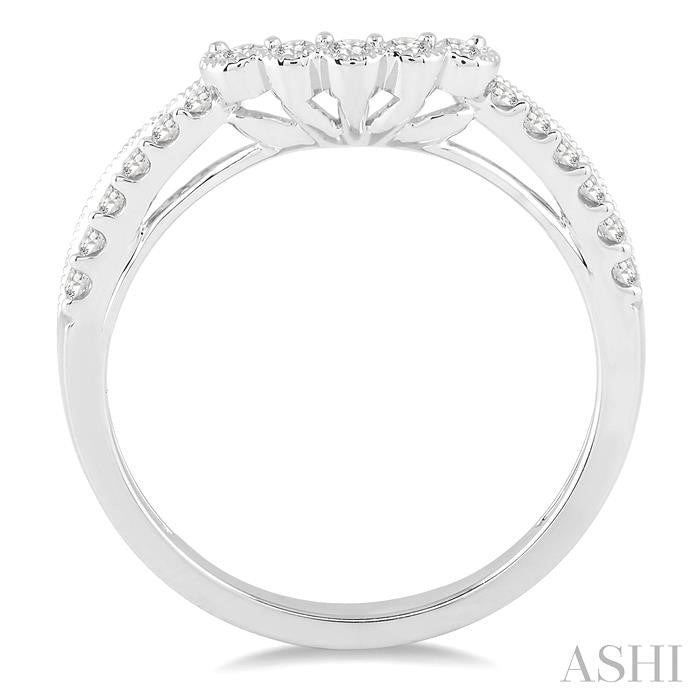 1/3 Ctw Round Cut Diamond Wedding Band in 14K White Gold