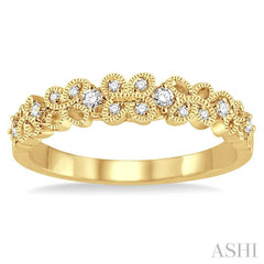 1/10 Ctw Round Cut Diamond Wedding Band in 14K Yellow Gold