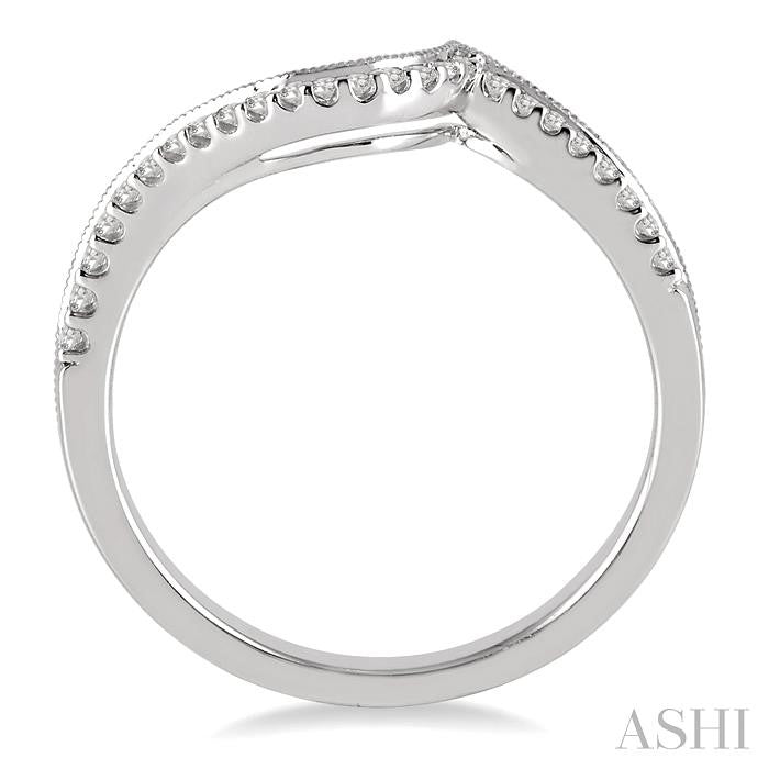 1/6 Ctw Round Cut Diamond Wedding Band in 14K White Gold