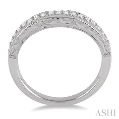 1/4 Ctw Round Cut Diamond Wedding Band in 14K White Gold