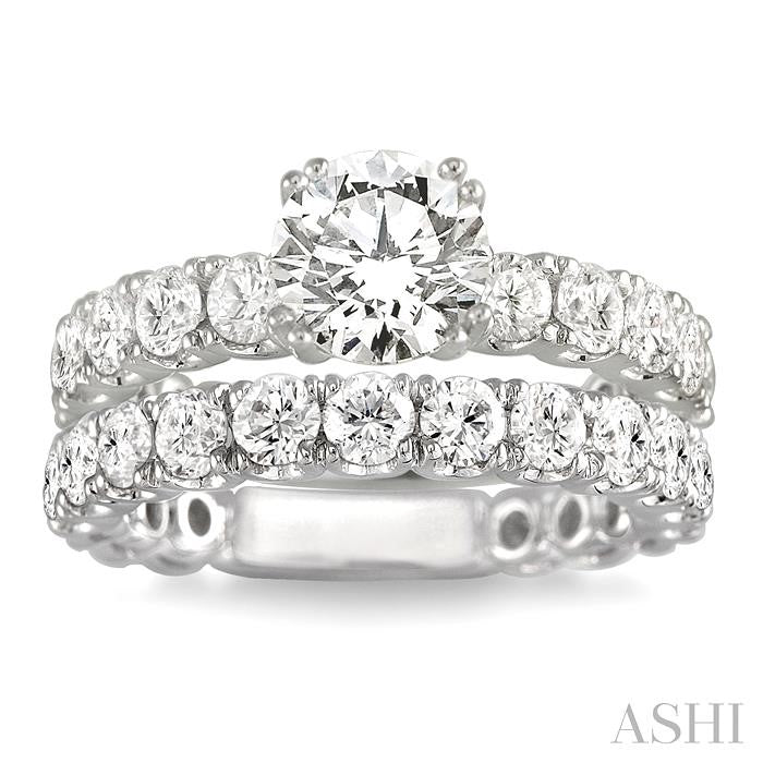 3 Ctw Diamond Wedding Set with 1 3/4 Ctw Round Cut Engagement Ring and 1 1/5 Ctw Wedding Band in 14K White Gold