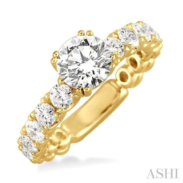 1 3/4 Ctw Diamond Engagement Ring with 3/4 Ct Round Cut Center Stone in 14K Yellow Gold