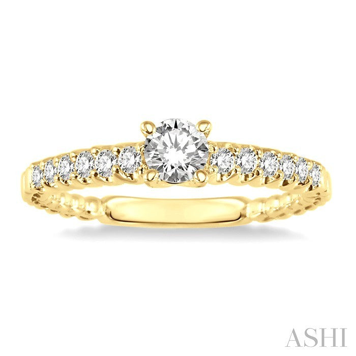 1/2 Ctw Diamond Engagement Ring with 1/4 Ct Round Cut Center Stone in 14K Yellow Gold