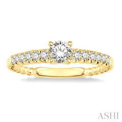 1/2 Ctw Diamond Engagement Ring with 1/4 Ct Round Cut Center Stone in 14K Yellow Gold
