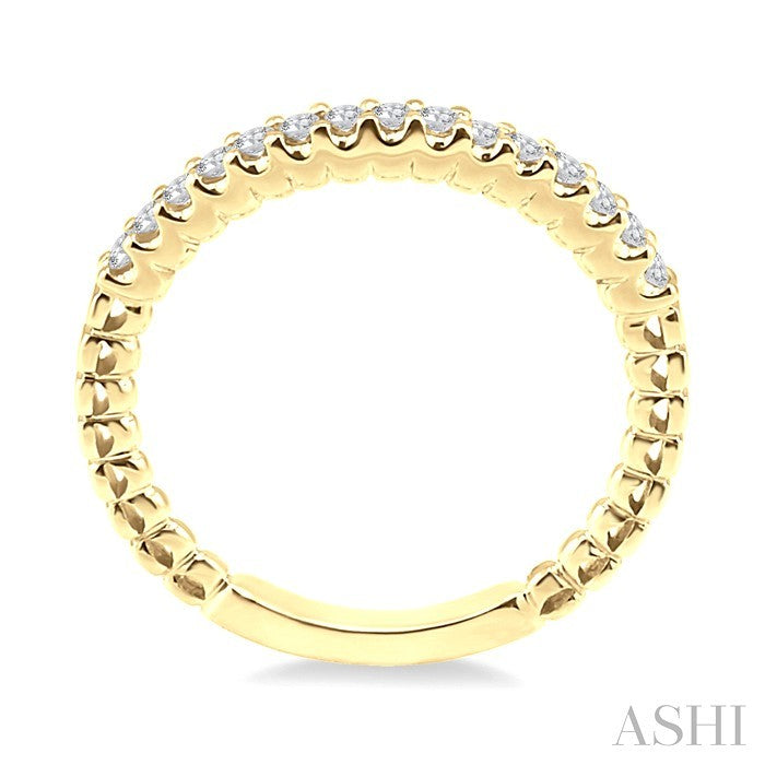 1/4 Ctw Round Cut Diamond Matching Wedding Band in 14K Yellow Gold